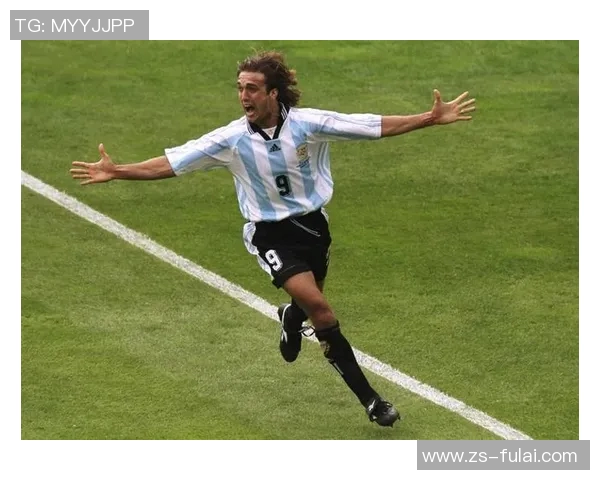 追忆足坛传奇球星风采与时代印记的光辉历程